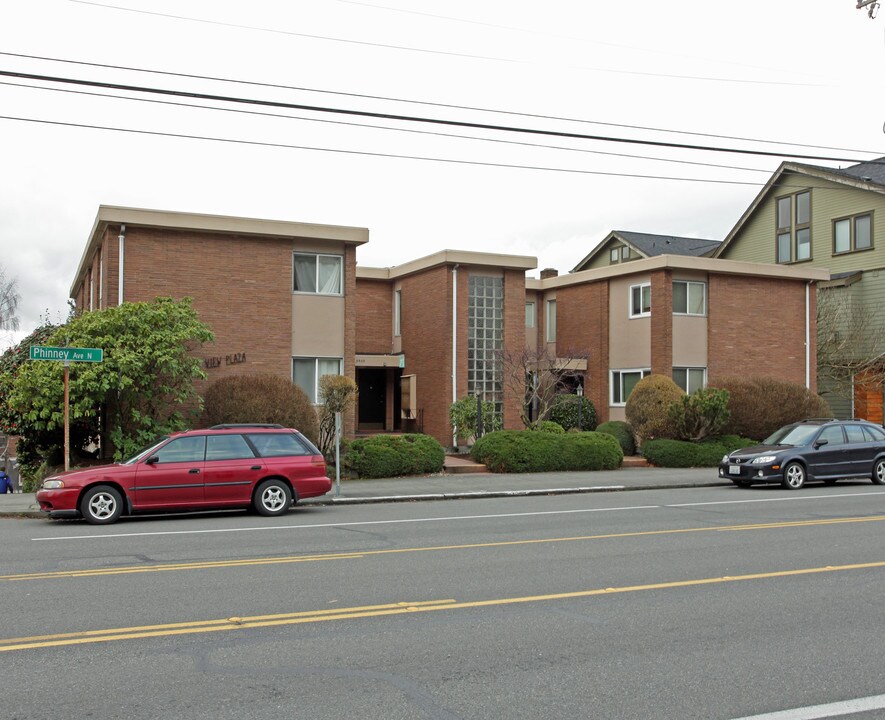 Park View Plaza in Seattle, WA - Building Photo