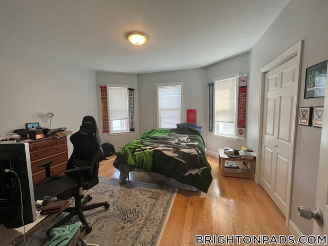 29 Waverly St, Unit 3 in Boston, MA - Building Photo - Building Photo