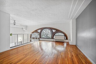 83 Montgomery St in Jersey City, NJ - Building Photo - Building Photo