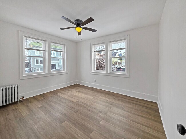 5 Kenmore Ave, Unit 1R in Newark, NJ - Foto de edificio - Building Photo