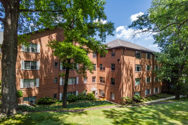 Kenwood Place in Bethesda, MD - Building Photo - Building Photo