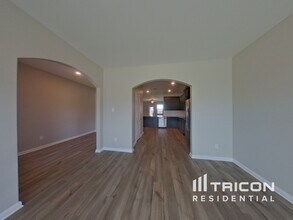 13605 Fehrman Rd in Crowley, TX - Building Photo - Building Photo