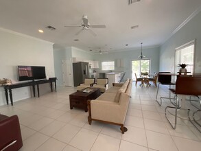 9063 SE Adonis St in Hobe Sound, FL - Building Photo - Building Photo