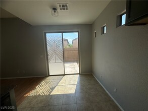 8232 Apple Spice St in Las Vegas, NV - Building Photo - Building Photo