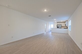 240 Sambre St in Kyle, TX - Building Photo - Building Photo