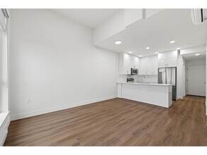 15739 Fraser Hwy in Surrey, BC - Building Photo - Building Photo