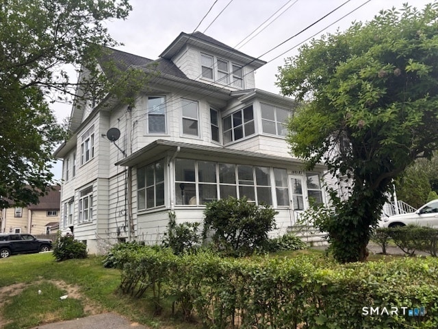 property at 1483 W Broad St