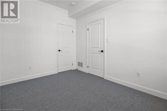 26 Beachwalk Cres in Fort Erie, ON - Building Photo - Building Photo