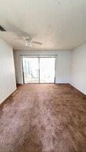 18 Black Alder Dr in Palm Coast, FL - Building Photo - Building Photo