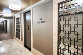 20 W 64th St in New York, NY - Building Photo - Building Photo