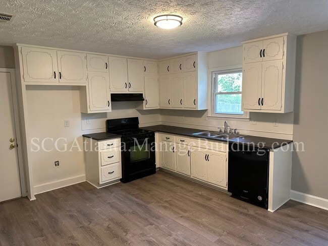 972 Walnut Creek Ln in Jonesboro, GA - Building Photo - Building Photo