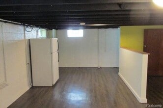 445 W Breckenridge St in Ferndale, MI - Foto de edificio - Building Photo