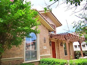 831 San Clemente in Irving, TX - Building Photo - Building Photo