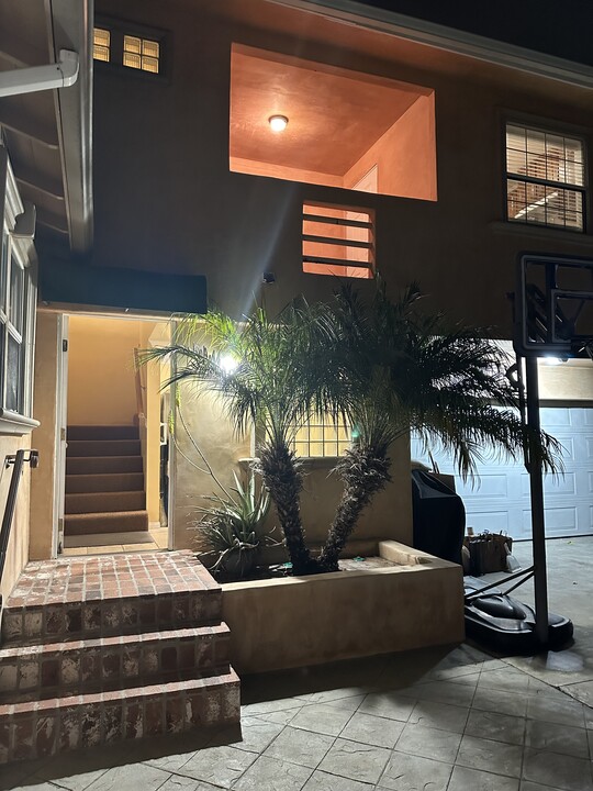 5914 Colfax Ave, Unit 5914 #2 in North Hollywood, CA - Building Photo