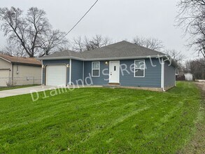 2038 N Summit Ave in Springfield, MO - Building Photo - Building Photo