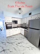 2311 Brisbane St in Clearwater, FL - Foto de edificio - Building Photo