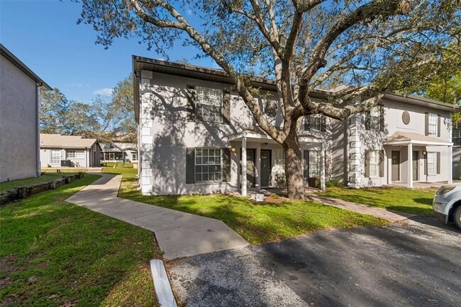 5182 Sunridge Palms Dr in Tampa, FL - Building Photo - Building Photo