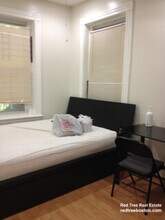 129 Cedar St, Unit 1 in Boston, MA - Foto de edificio - Building Photo