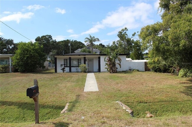 property at 210 N Glen Ave