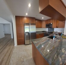 10360 Ridgewater Ln in San Diego, CA - Building Photo - Building Photo