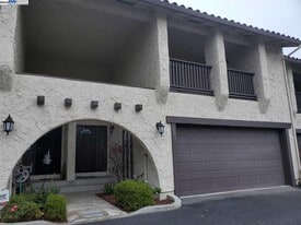 441 Puerto Pl in Hayward, CA - Building Photo