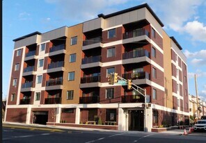 8800 John F. Kennedy Blvd in North Bergen, NJ - Building Photo