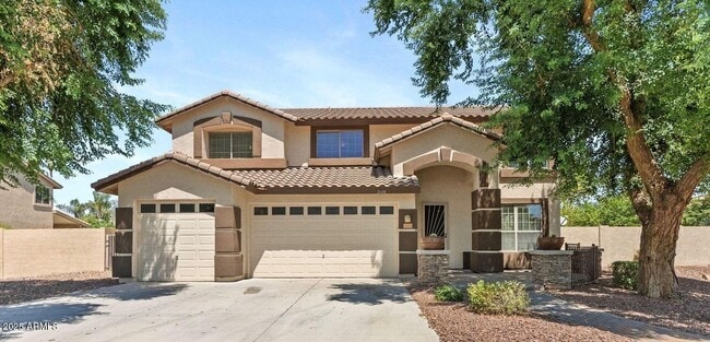 property at 2648 E Teakwood Pl