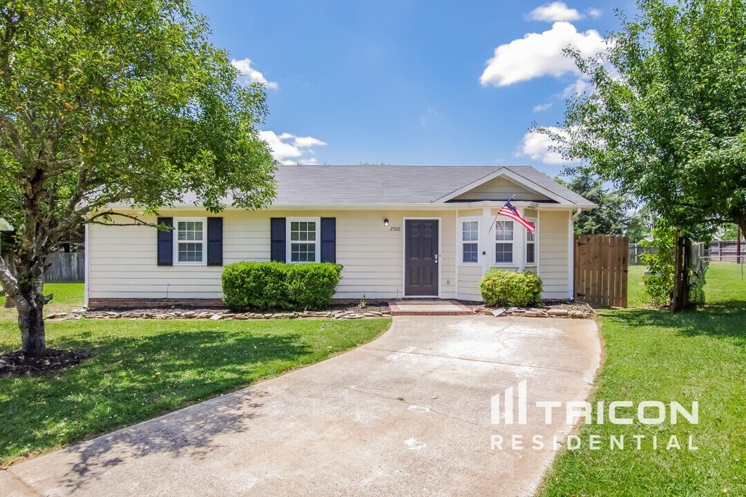 2500 Justin Ct in Monroe, NC - Building Photo