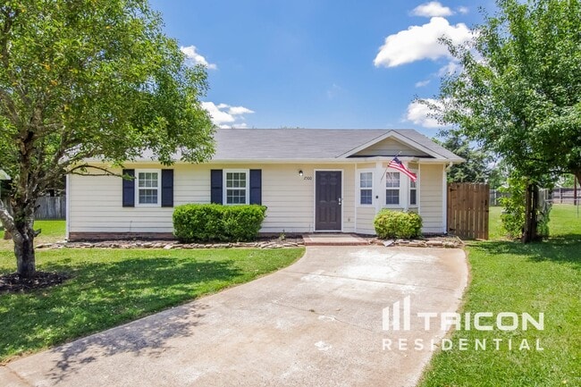 property at 2500 Justin Ct