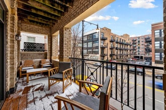 1909 S Michigan Ave in Chicago, IL - Building Photo - Building Photo