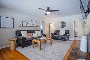 3030 S Dayton Ave in Springfield, MO - Building Photo