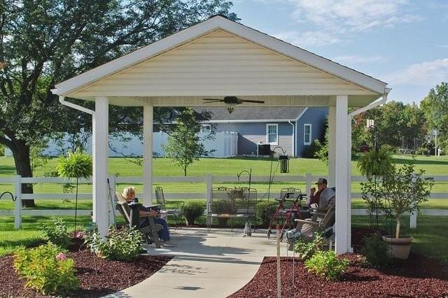 2301 S Veterans Dr in Effingham, IL - Building Photo - Building Photo