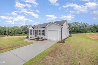 272 Johnson Rdg Wy in Four Oaks, NC - Building Photo - Building Photo