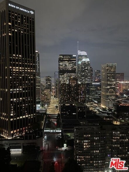 property at 800 W 1st St