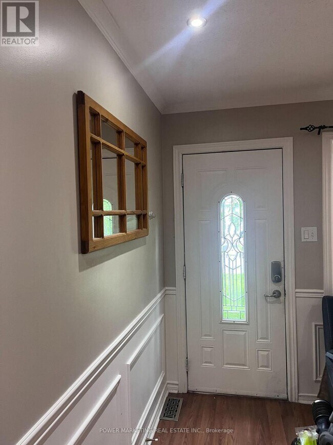 106 Glamorgan Dr in Ottawa, ON - Building Photo - Building Photo