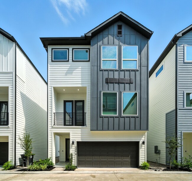 property at 2306 Hoskins Dr