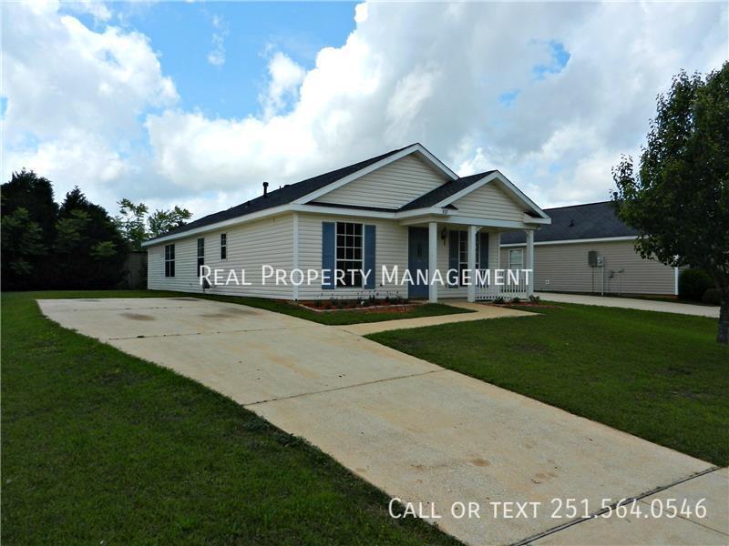 832 Hamilton Bridges Dr W in Mobile, AL - Building Photo