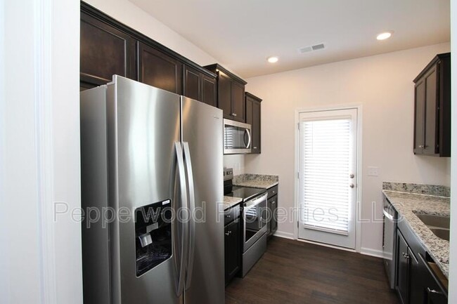 1317 Wunder Way in Spartanburg, SC - Building Photo - Building Photo