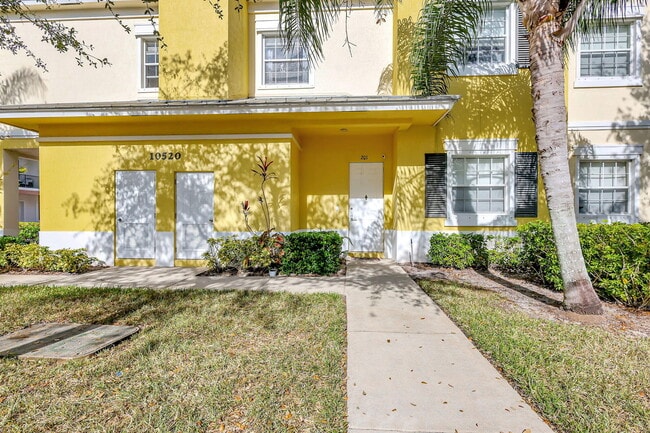 10520 SW Stephanie Way in Port St. Lucie, FL - Building Photo - Building Photo