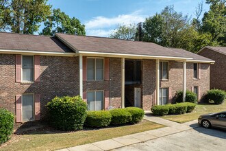 Crossings at Dogwood in Columbus, GA - Foto de edificio - Building Photo