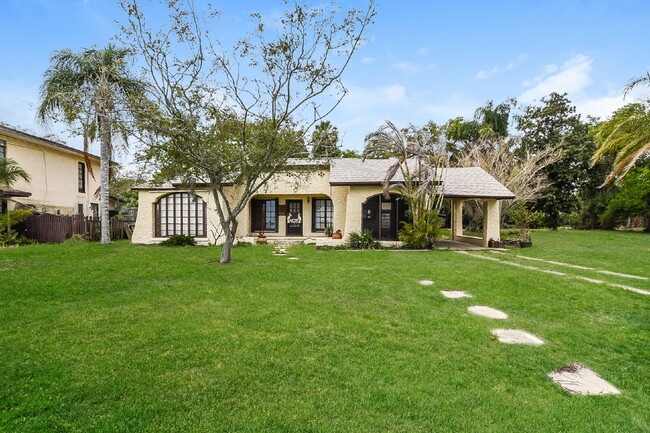 1428 Riverside Dr in Titusville, FL - Building Photo - Building Photo