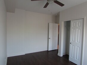 8246 S Racine Ave-Unit -2D in Chicago, IL - Foto de edificio - Building Photo