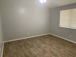 3610 Mattingham Dr in Houston, TX - Foto de edificio - Building Photo