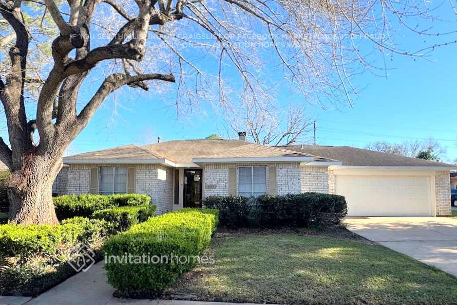 1919 Plantation Dr in Richmond, TX - Building Photo