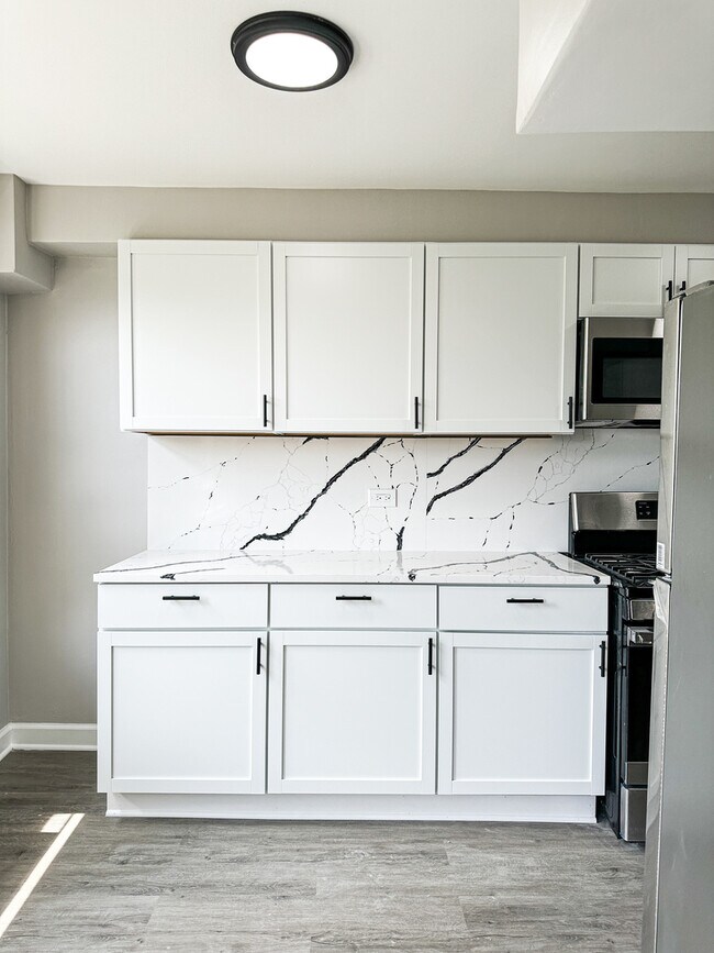 5355 N California Ave in Chicago, IL - Building Photo - Building Photo