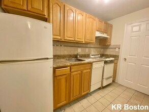 220 Huntington Ave in Boston, MA - Building Photo - Building Photo