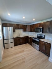 14321 Boggs Dr in Miami, FL - Building Photo - Building Photo