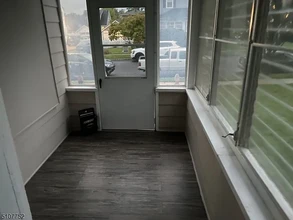 16 New St, Unit 2 in Cranford, NJ - Building Photo - Building Photo