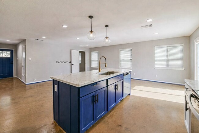 2006 Robert E Lee Dr in Killeen, TX - Building Photo - Building Photo