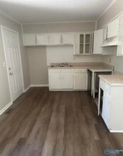 2416 Hanover Dr NW in Huntsville, AL - Building Photo - Building Photo